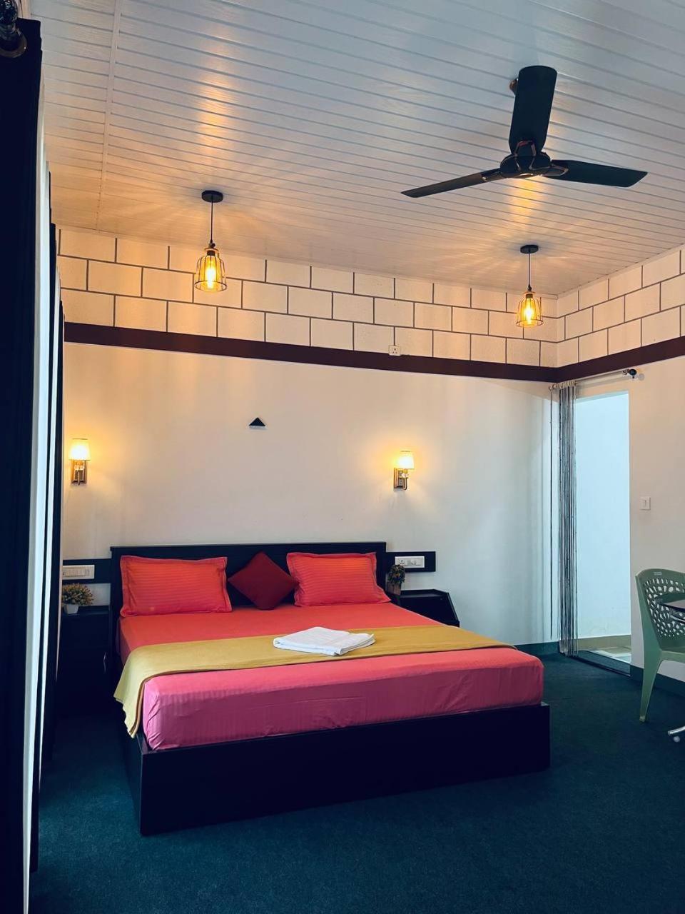 Linn View Home Stay Munnar Zimmer foto